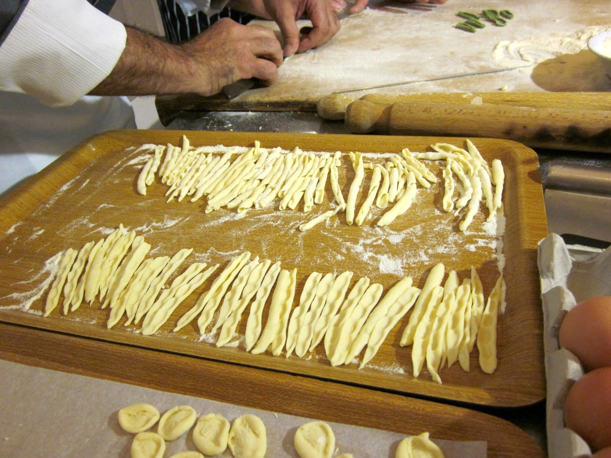 Lezione di cucina tradizionale a Matera con prodotti locali